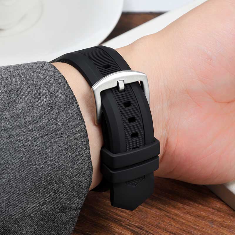 Bracelet de montre cranté en c - Omega Watch Constellation avis et prix