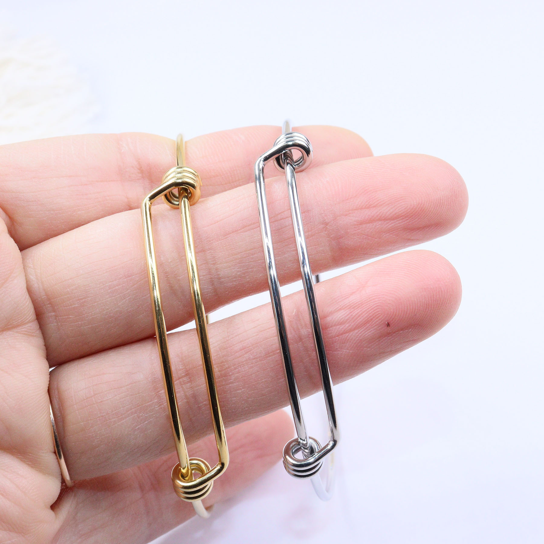 Bracelet réglable en acier ino - Fine Jewelry & Watches Photos avis et prix